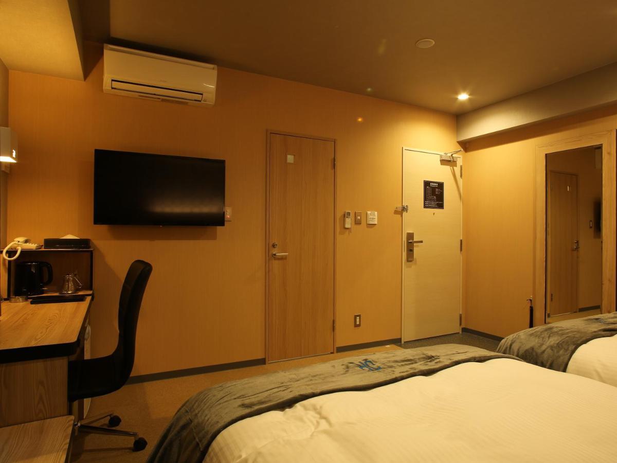 Green Rich Hotel & Capsule Naha - Artificial Hot Spring Futamata Yunohana Экстерьер фото